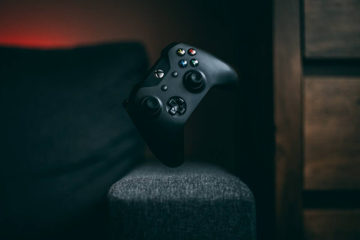 Black Xbox One game controller